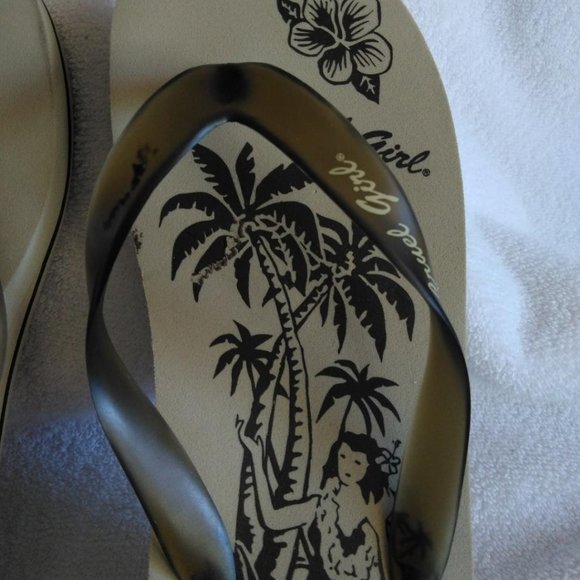 Women's Cruel Girl Hula Flip Flops Size 6 - Picture 4 of 8